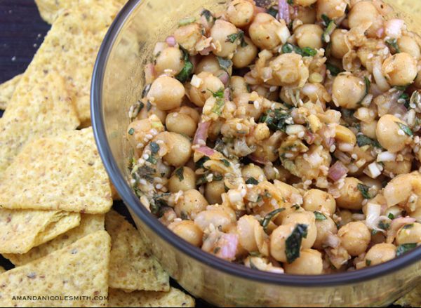 chunky-garlic-herb-hummus Chunky garlic and herb hummus