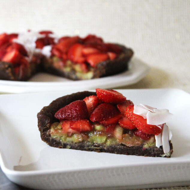 Raw Vegan Strawberry Rhubarb Pies