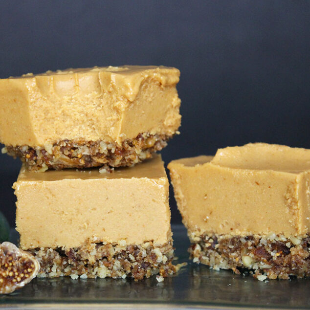 Raw Vegan Peanut Butter Fig Bars