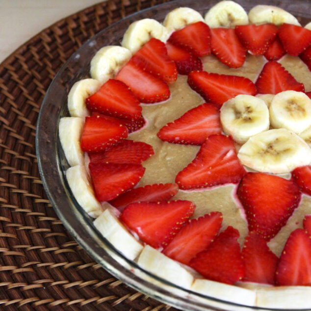 Raw Vegan Strawberry Banana Cream Pie