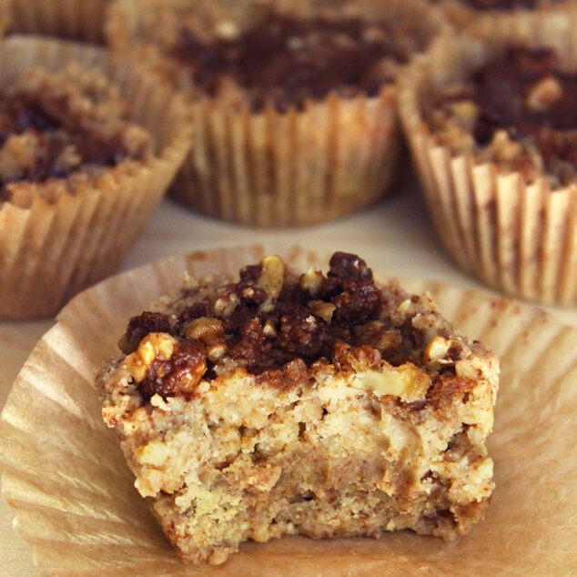 No Bake Cinnamon Walnut Crumb Cake No Bake Cinnamon Walnut Crumb Cake