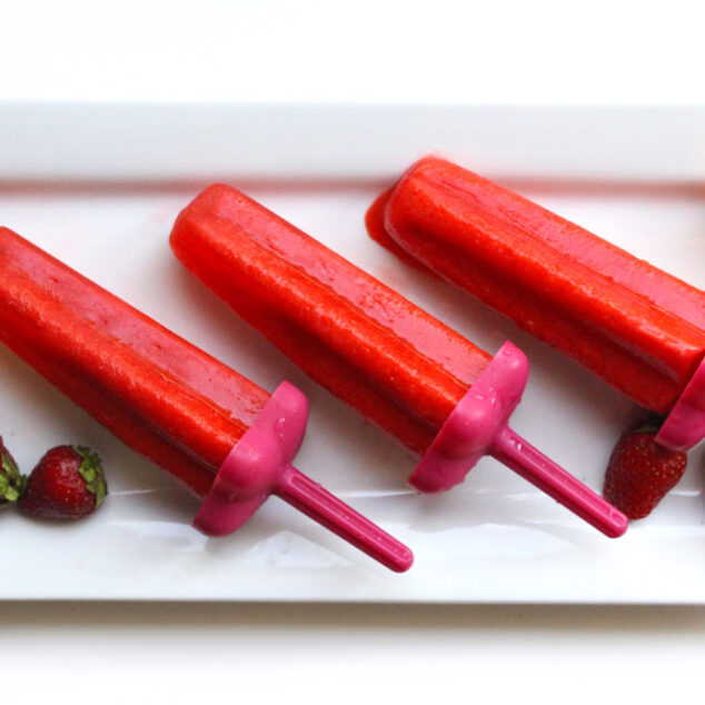 Homemade Strawberry Lemonade Popsicles